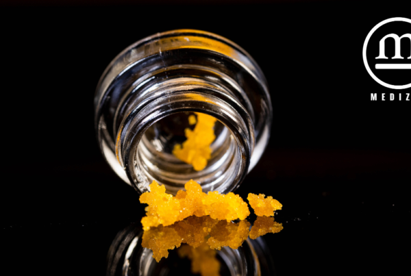 Medizin live concentrate jar open